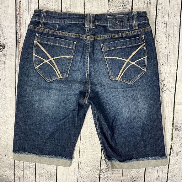 RUFF Hewn Bermuda Length Jean Shorts - Picture 2 of 4